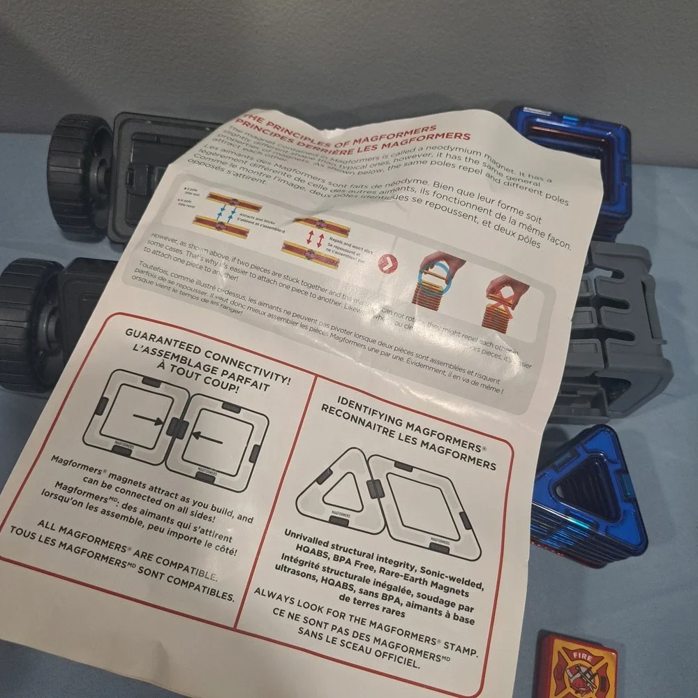 Magformers Police & Rescue Magnetic Building Set Wheels Figures STEM Toy